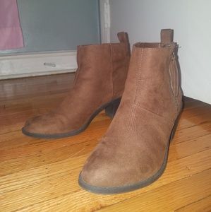 Preowned Forever 21 Faux Suede Booties